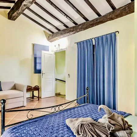 Modern Franco Private Mediterranean Escale Ferienhaus *
