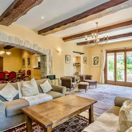 Modern Franco Private Mediterranean Escale